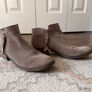 Dolce Vita Tan Suede Ankle Boots with Zipper